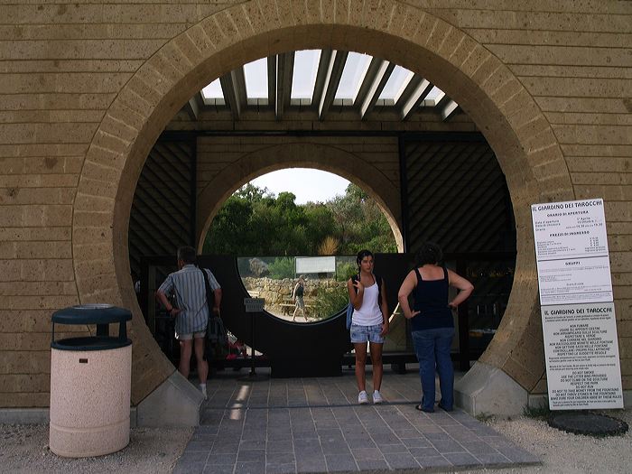 p8301759.jpg